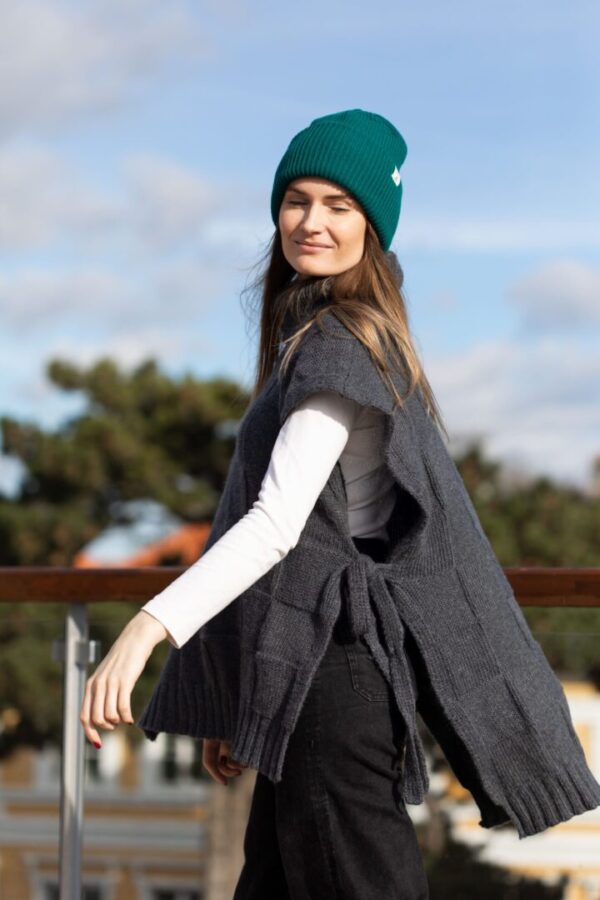Tabard vest